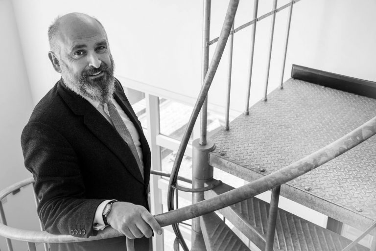 Professional business portrait photography for social media, LinkedIn, Commercial headshot photographer for business websites, Birmingham