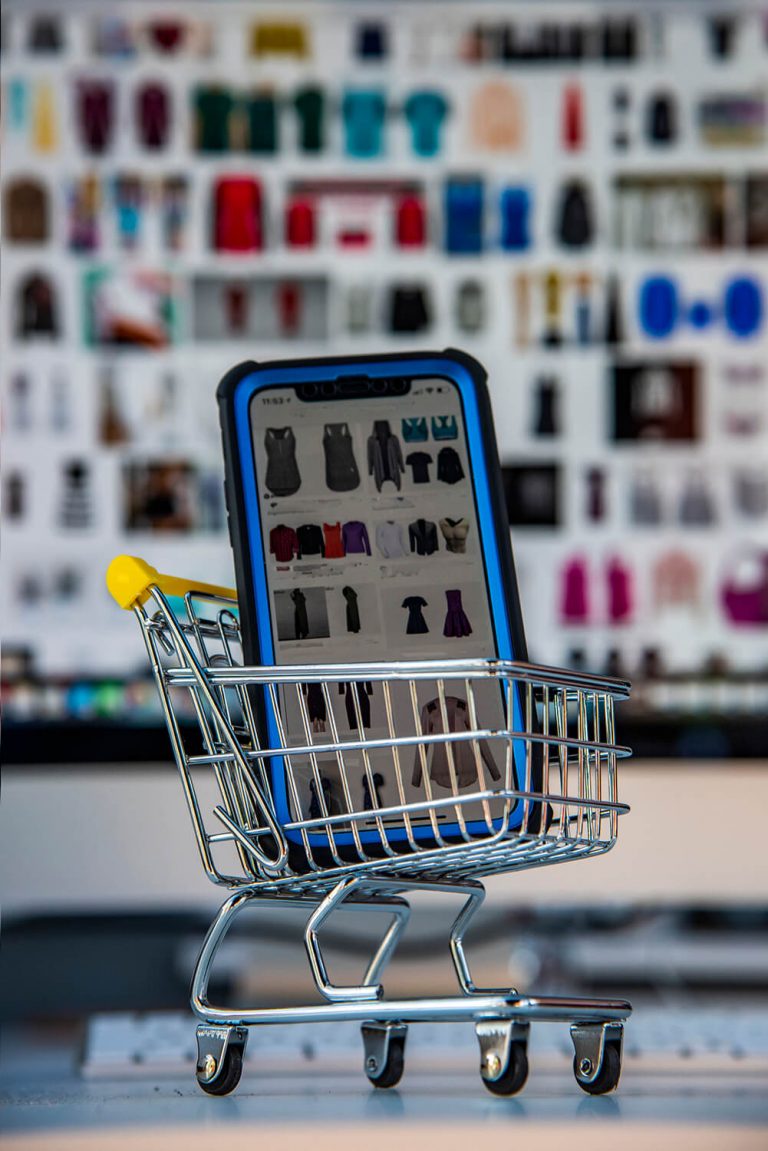 Online Shopping with Phone Online Shopping with Phone